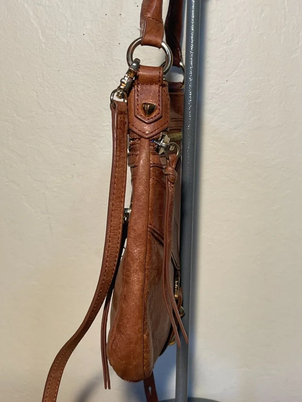 Botkier Trigger Nutmeg Leather Convertible Crossbody Messenger Bag Zipper Detail